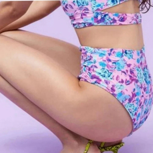 For Love & Lemons Kauai Bottom - Picture 2 of 9